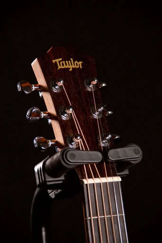 Taylor vs Martin Guitars